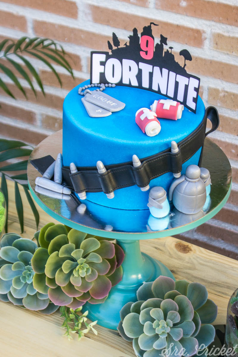 tarta fortnite cumpleaños