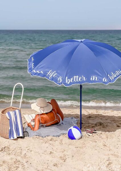ideas CRICUT verano personalizar sombrilla playa DIY