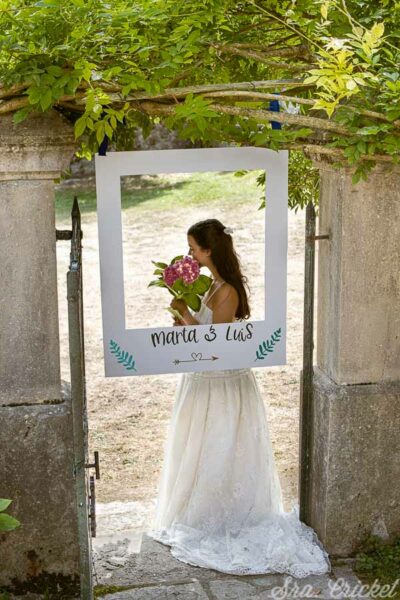 PHOTOCALL HECHO EN CASA PARA BODA. MARCO POLAROID